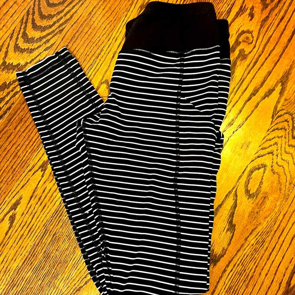 Striped Speed-Up Lululemon leggings